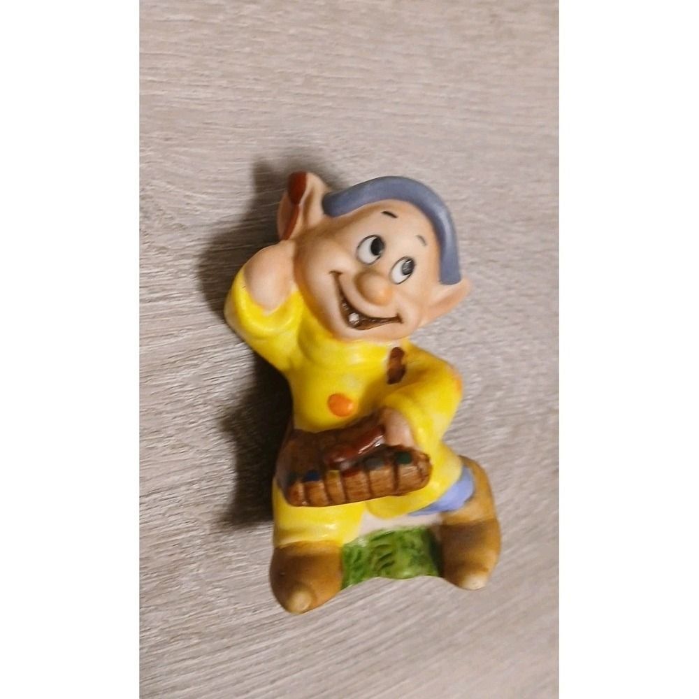Dopey Disney Snow White and the Seven Dwarfs 1987 Figurine Playing Xylophone Vtg